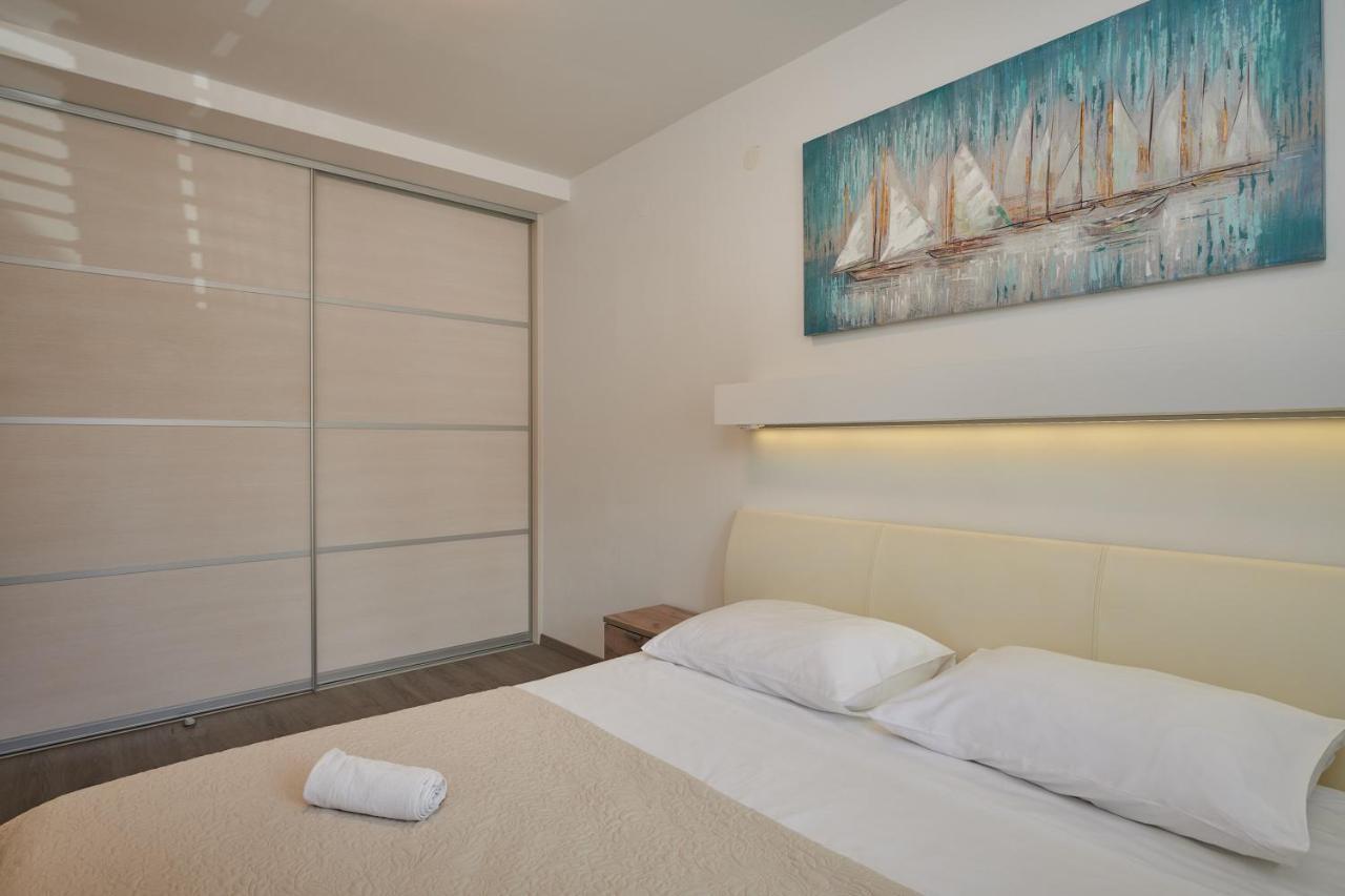 Apartments Lucia ซัฟทัท ภายนอก รูปภาพ